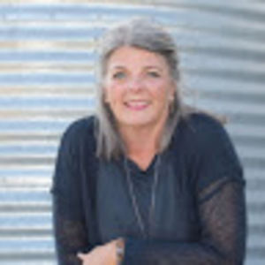 Meet your Posher, Jeanie